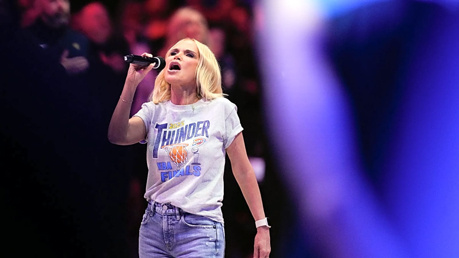 Singer Refuses To Apologize For Game 7 National Anthem Performance