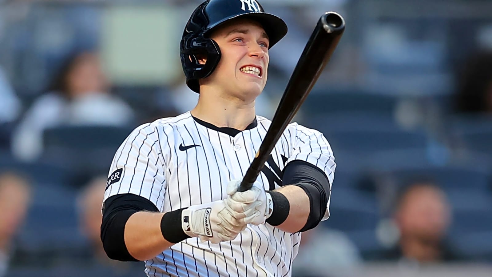 Yankees&#39; Improbable Comeback Frazzles Famous Boston Bozo