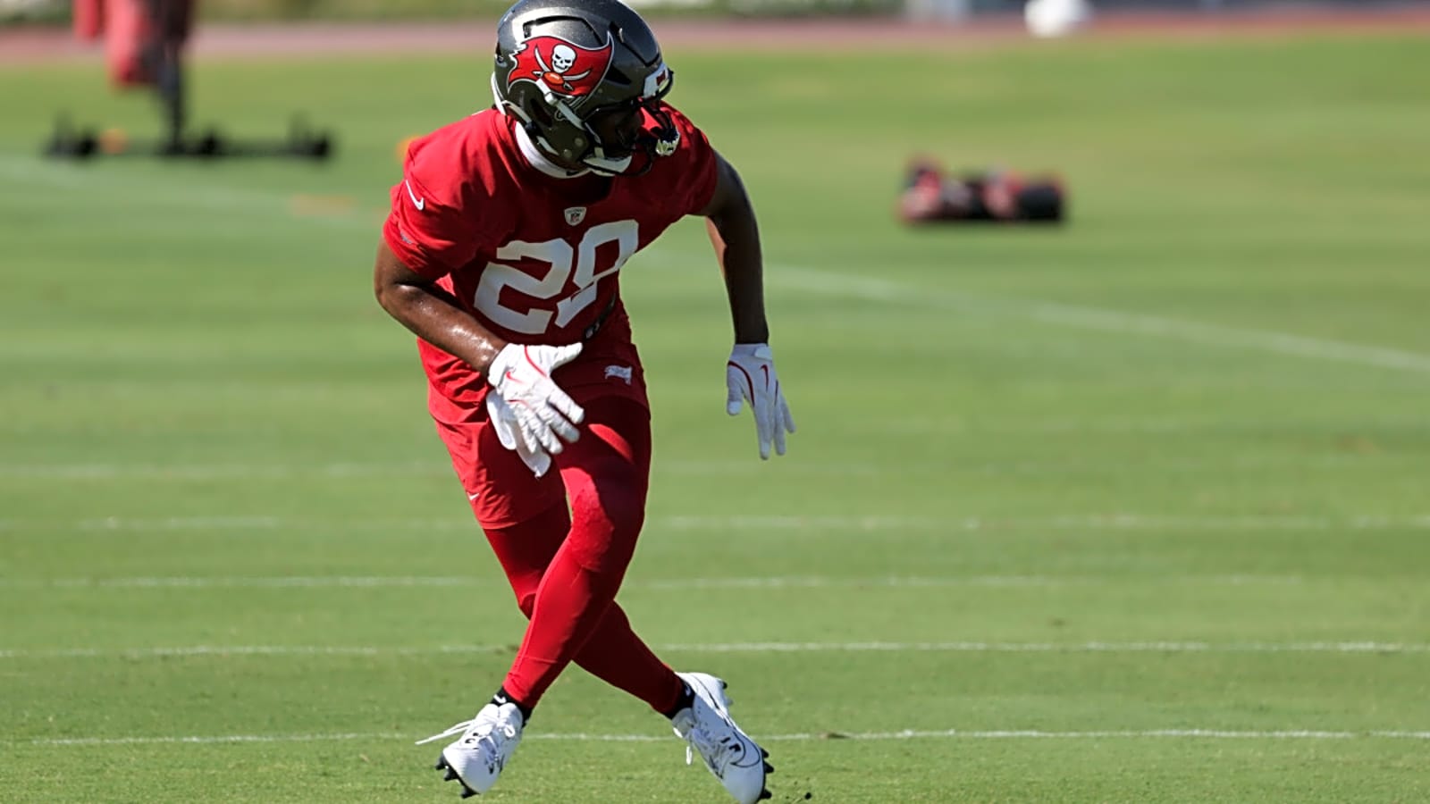 Buccaneers Issue Four-Word Reaction to Shilo Sanders&#39; Mike Evans Admission