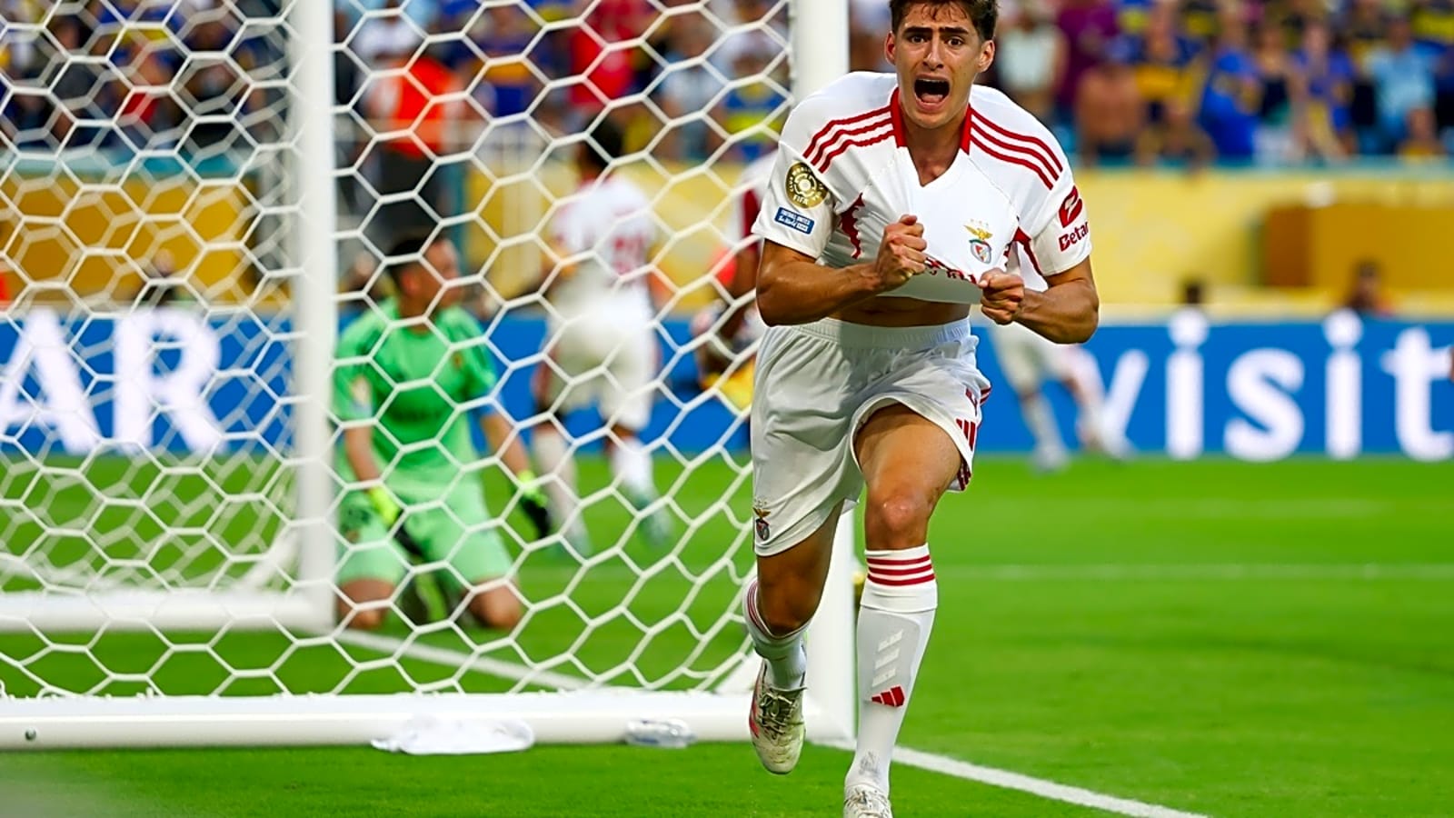 Arsenal gets boost in bid to sign Portuguese defender
