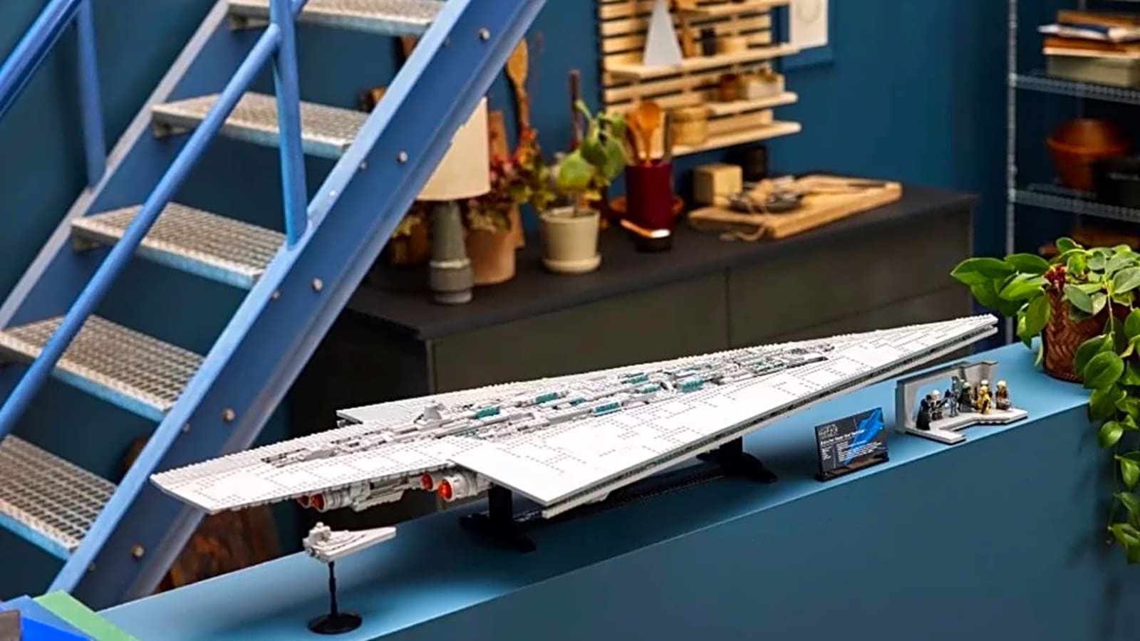 LEGO reveals massive 'Star Wars' Super Star Destroyer set