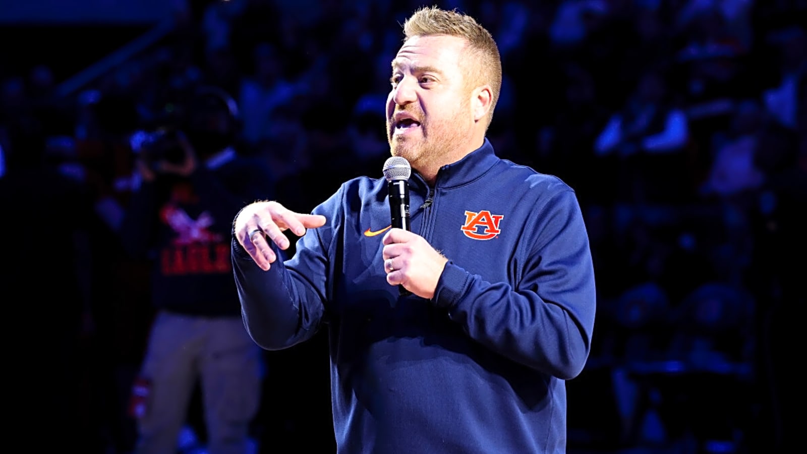 Auburn Receives Message From 4-Star Quarterback