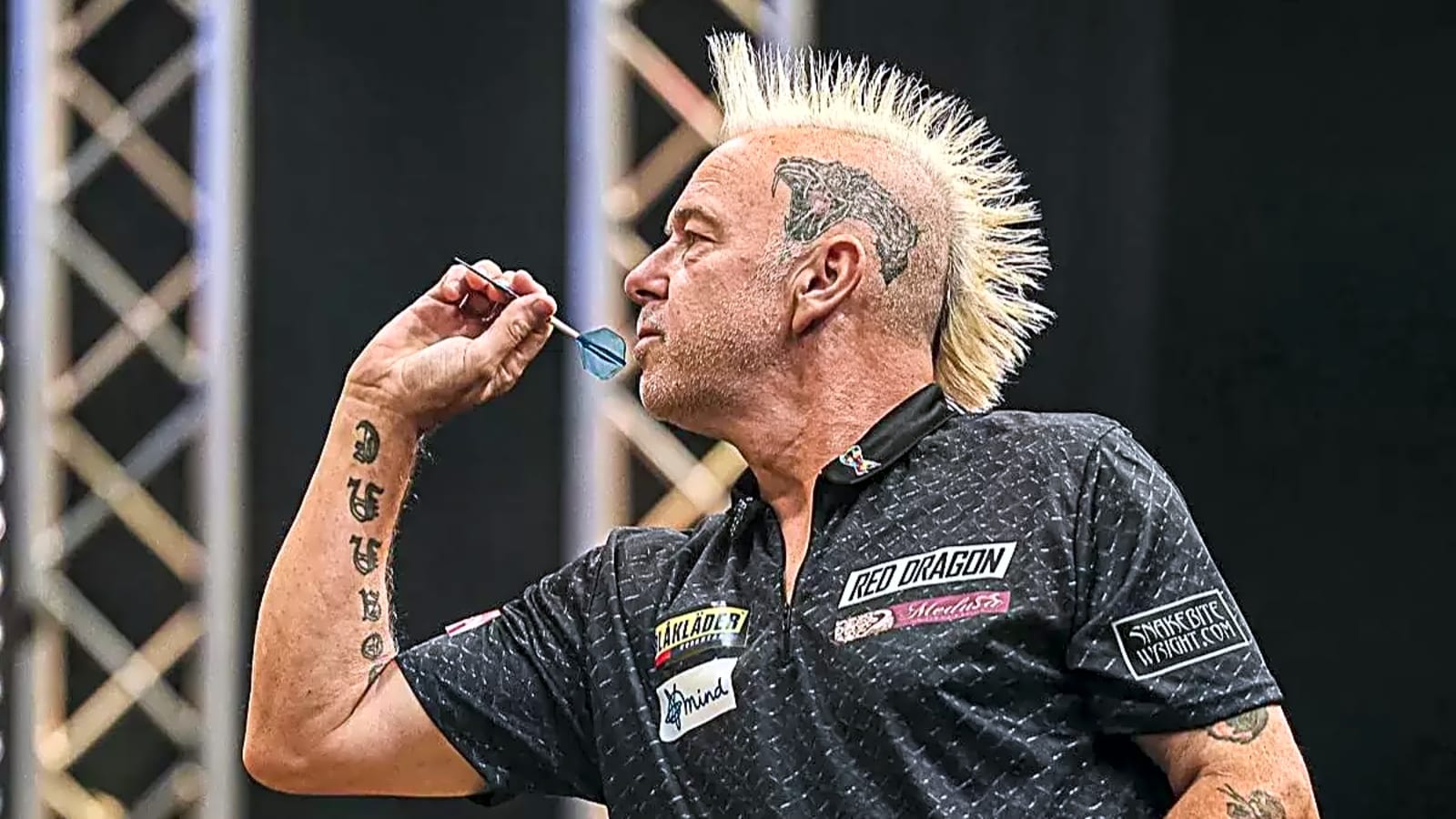 'Trying to play like the old Snakebite' - Peter Wright debuts new streamlined look with vow to return to best at Czech Darts Open
