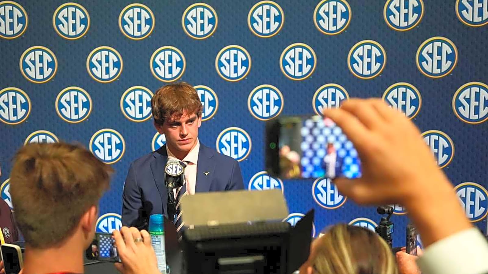 ‘He’s like annoying competitive’ - Texas QB Arch Manning sends Longhorn teammate a reluctant compliment