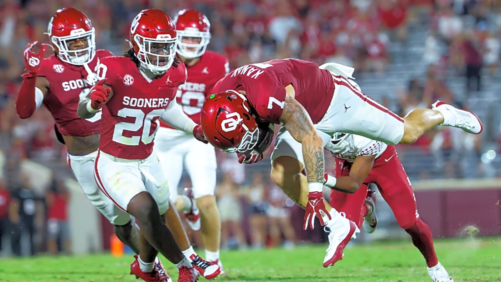 Can converted defender Jaren Kanak be the missing piece for the Oklahoma Sooners&#39; offense under Ben Arbuckle?