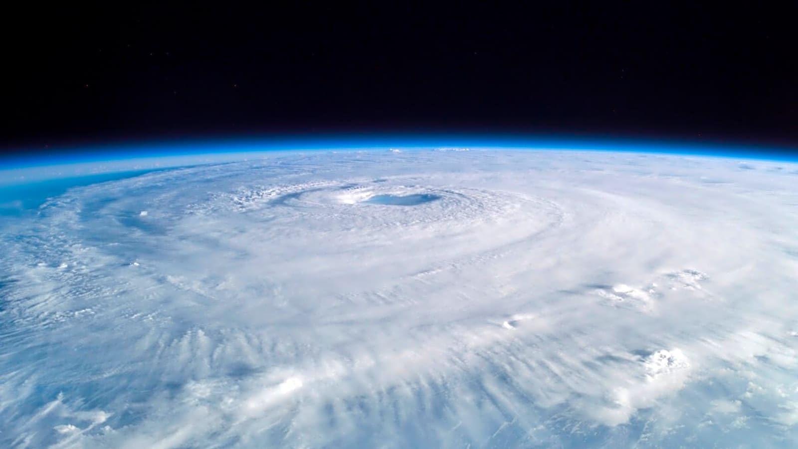 106,700 kJ of Wave Energy Produced by Hurricane Erin
