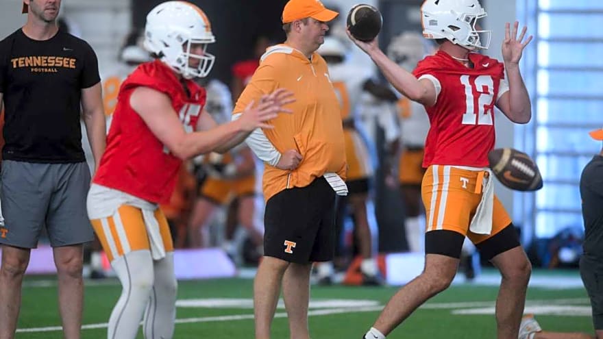 Josh Heupel continues to be coy about Tennessee Vols&#39; upcoming QB battle with recent decision, but it makes perfect sense