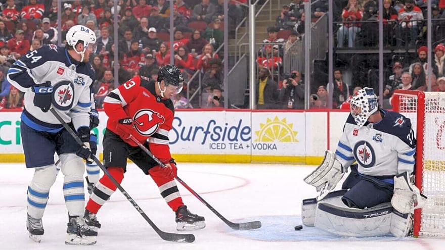 3 Takeaways from Devils’ Sloppy 4-3 Loss to Jets