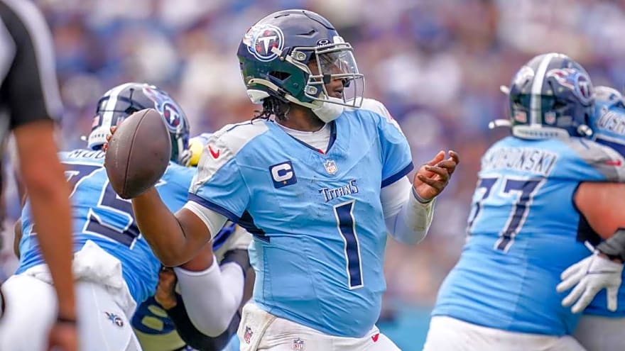 'He&#39;s not afraid to tell me something he doesn&#39;t like' -- Titans coach Brian Callahan explains the working dynamic between he and QB Cam Ward