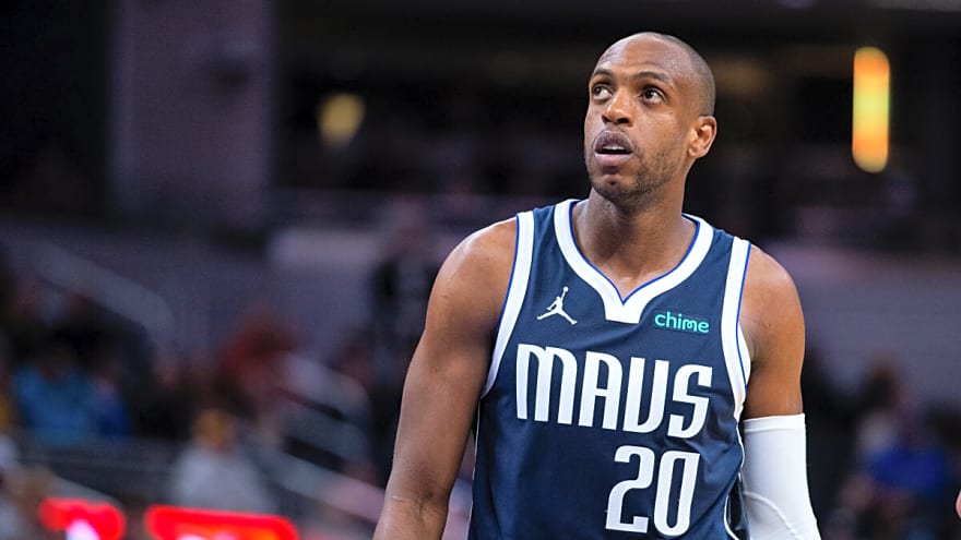 Mavericks Make Khris Middleton Decision Before Buyout Deadline