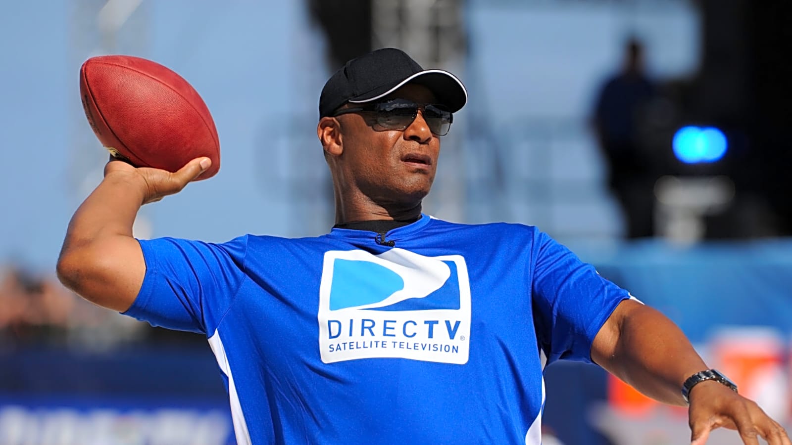 NFL Legend &#39;Thinking&#39; About Giving Retired Number To Rookie Quarterback