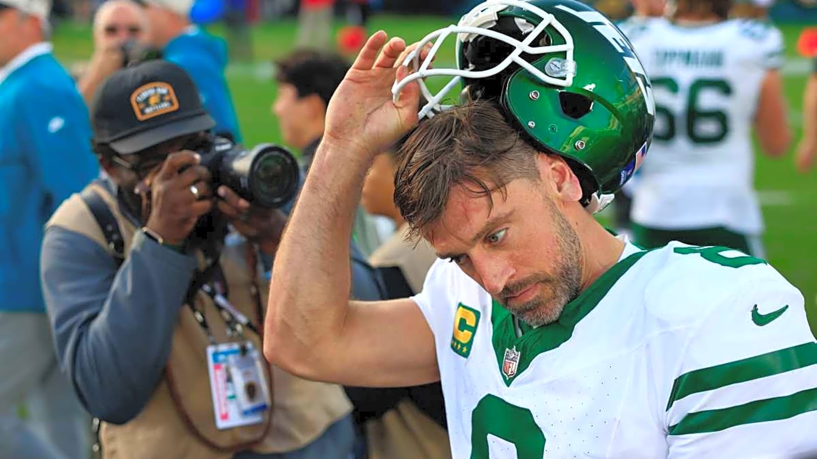 Steelers Advised to Trade for $10 Million QB Amid Aaron Rodgers Uncertainty