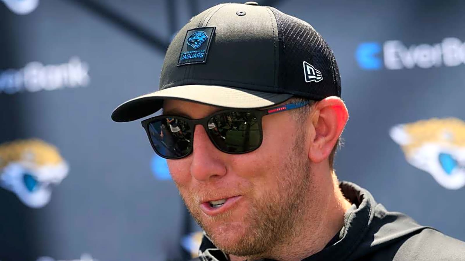 NFL anaylst thinks the Jaguars should sign a former number one overall draft pick as one last move before training camp begins