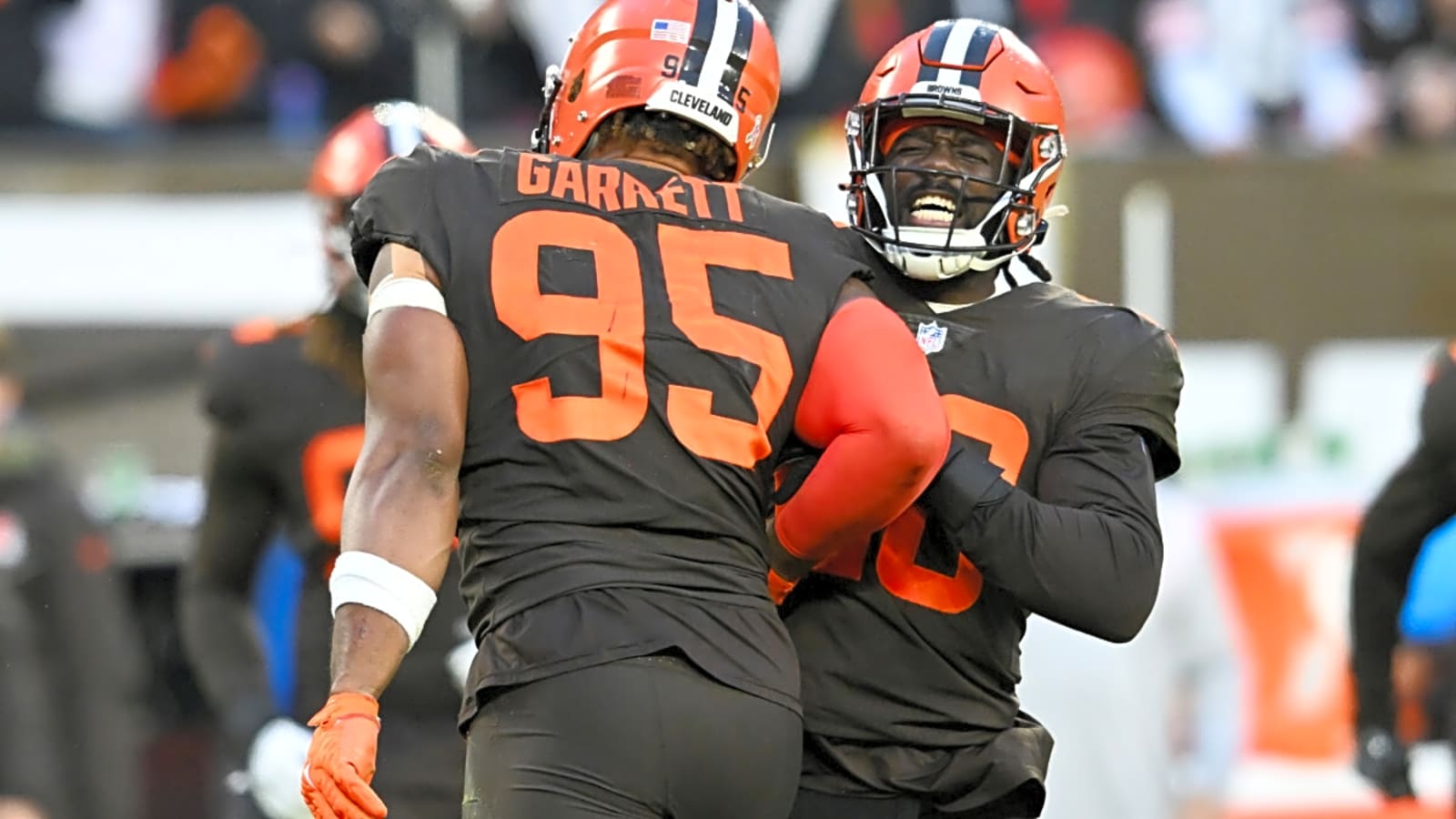 NFL Pro Bowler Sends Message After Career-Ending Report