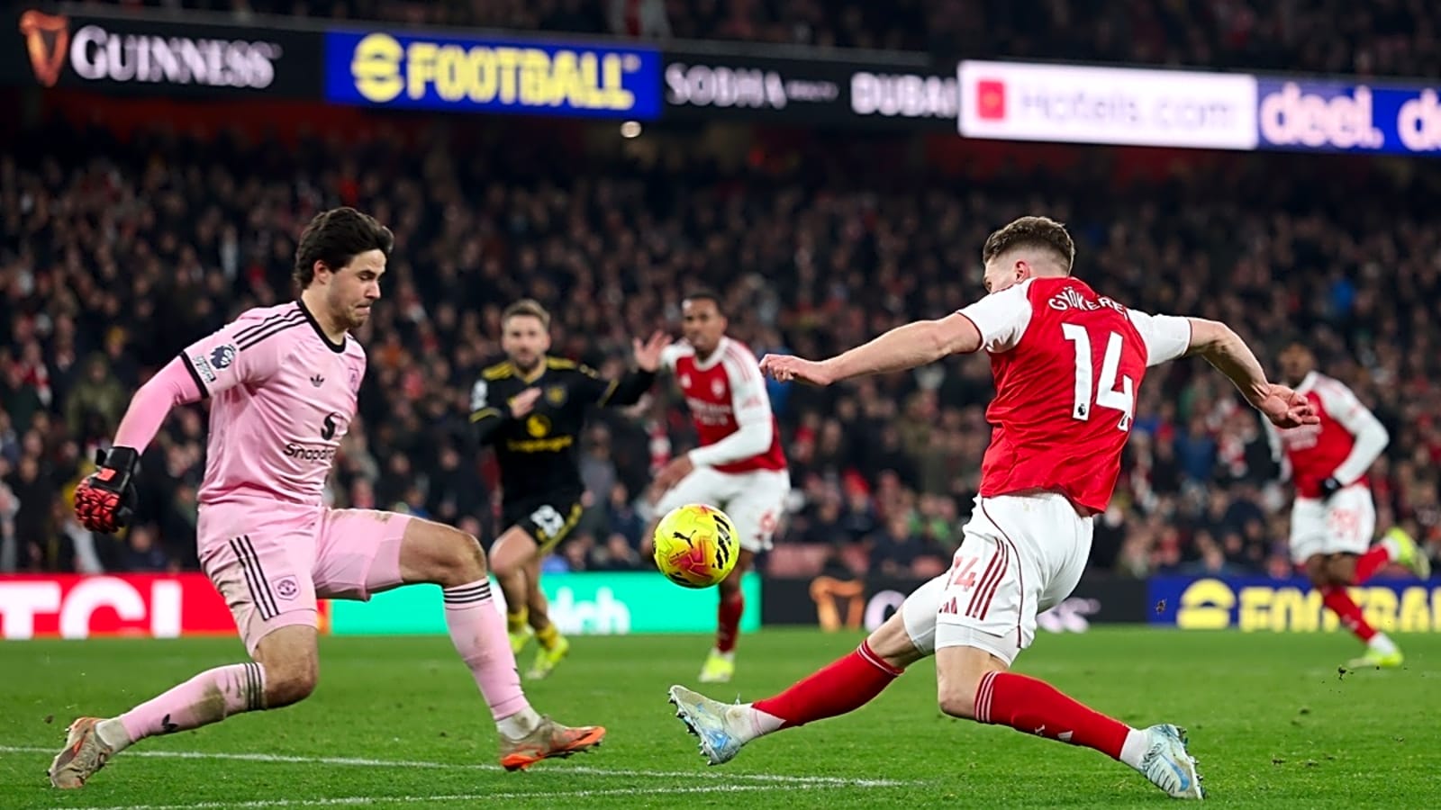 Kieran Gibbs defends underfire Arsenal man