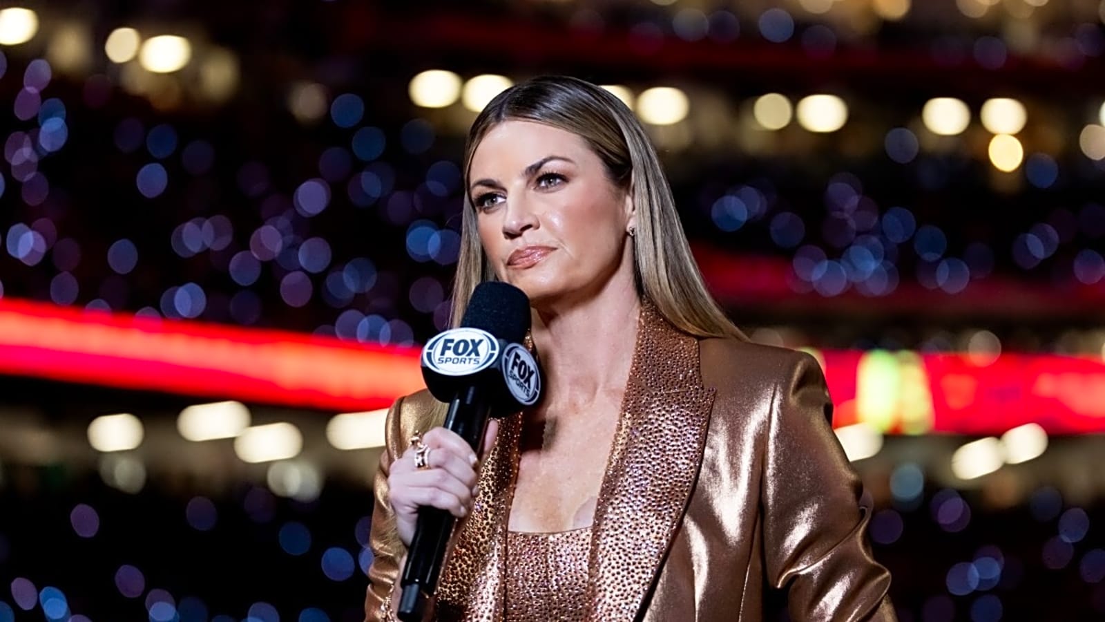 Erin Andrews Pressed Tom Brady for Details on Bill Belichick&#39;s Controversial Relationship