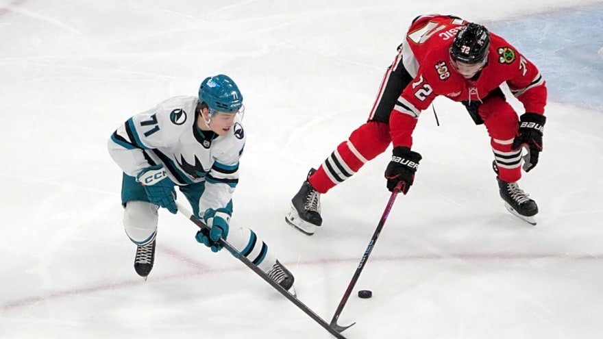 Blackhawks 2025-26 Player Grades: Alex Vlasic