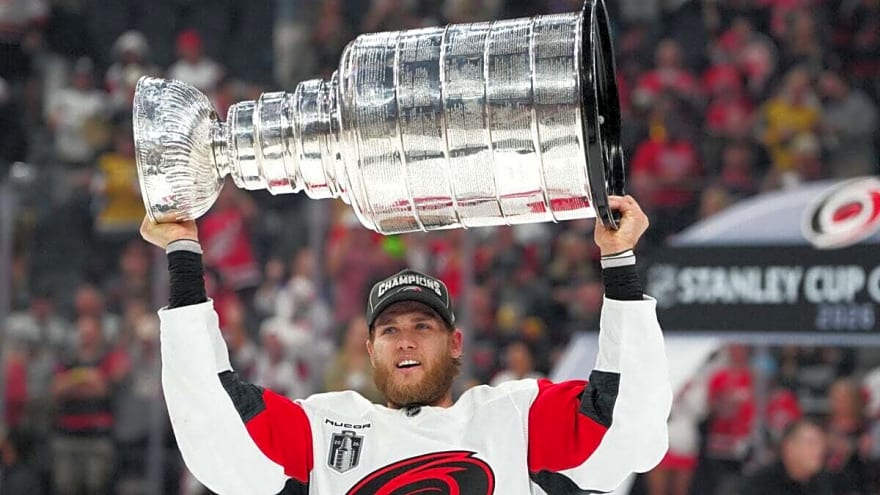Hurricanes’ Mark Jankowski Stepping Up Amidst Jordan Staal’s Injury