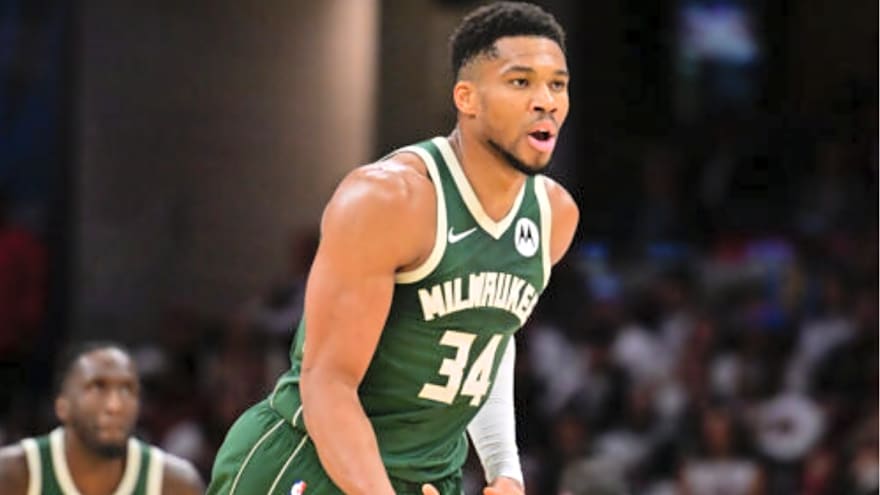 Darvin Ham Sends Russell Westbrook a Message After Clearing ESPN’s Lakers Rumors