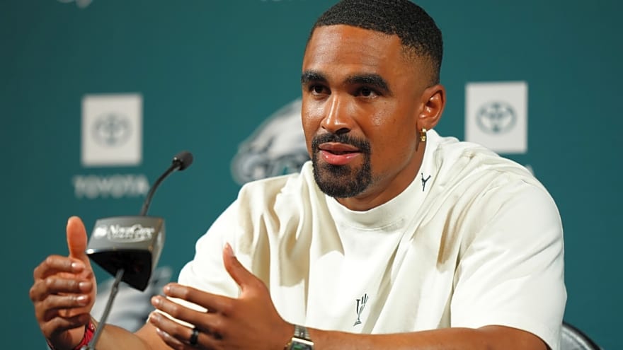 Jalen Hurts reveals which sport and position he would play if he weren&#39;t a Super Bowl-winning QB1 for Eagles