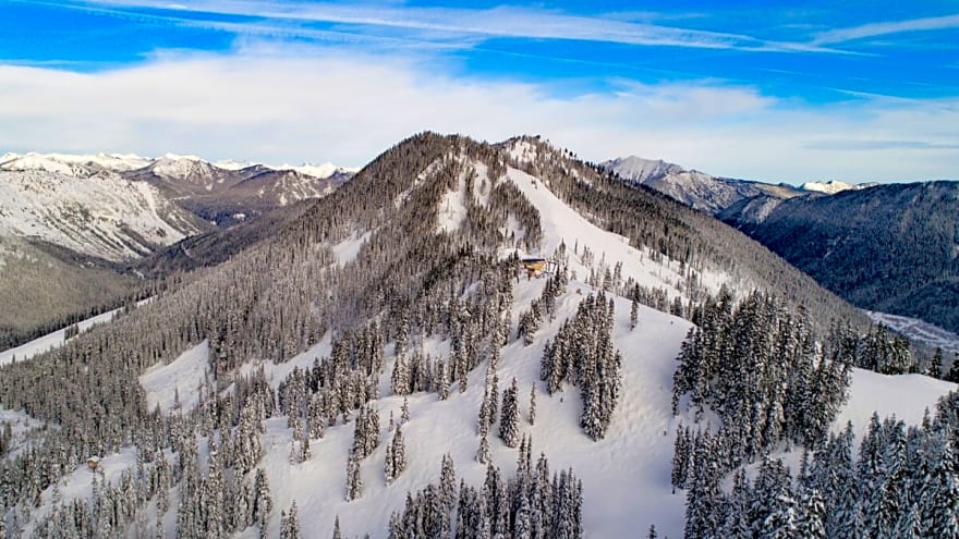 The Legacy of Tunnel Creek and Skiing's Complicated History Grappling With Death