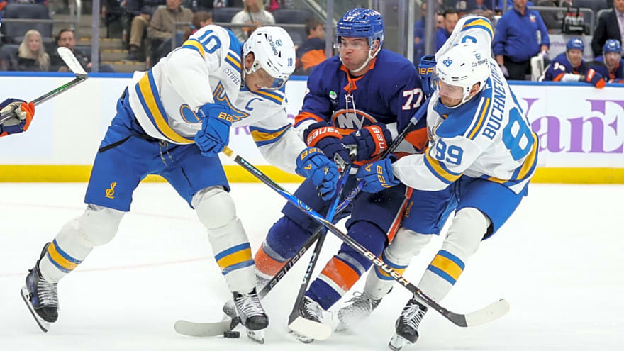 Binnington Makes 30 Saves in Blues’ 2-1 Win Over Islanders