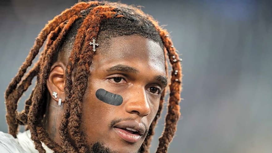 Cowboys WR CeeDee Lamb Makes Off-Field Move Amid NFL Season