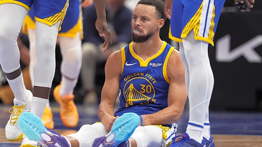 Stephen Curry to Potentially 'Miss Rest of Regular Season' as Insider Drops Injury News