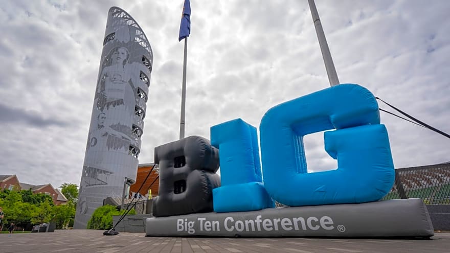 Big Ten Powerhouse Adds 4-Star Receiver Commit