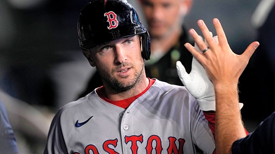 Alex Bregman Breaks Silence on Future With Red Sox