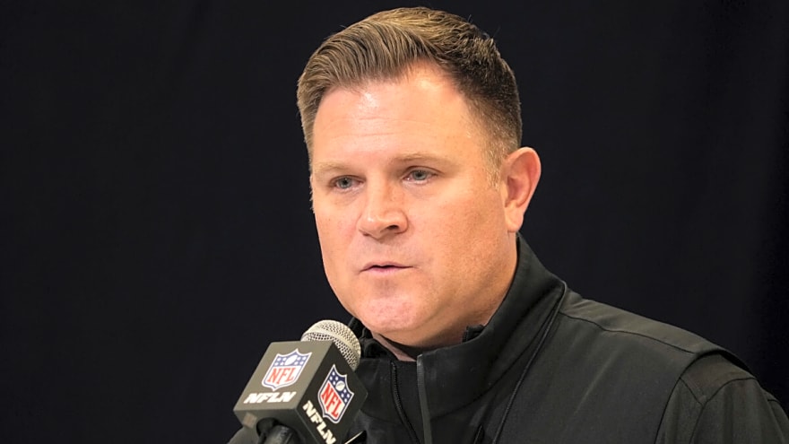 Packers Mock Offseason: Restructures, free agent signing predictions, mock draft, and extensions