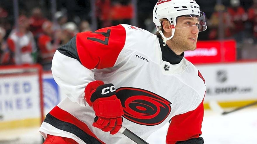Hurricanes Solidify Center Depth With Mark Jankowski Contract Extension