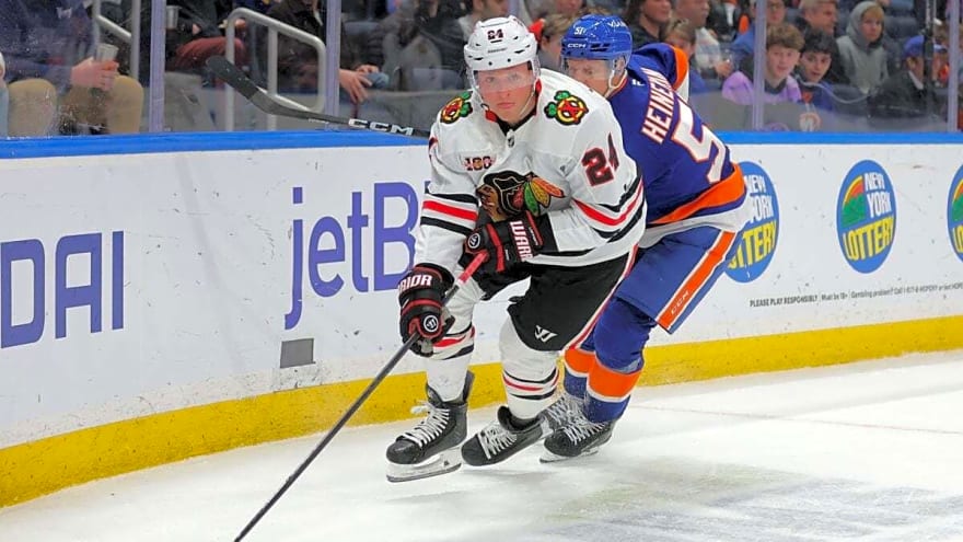 Chicago Blackhawks 2025-26 Player Grades: Sam Lafferty