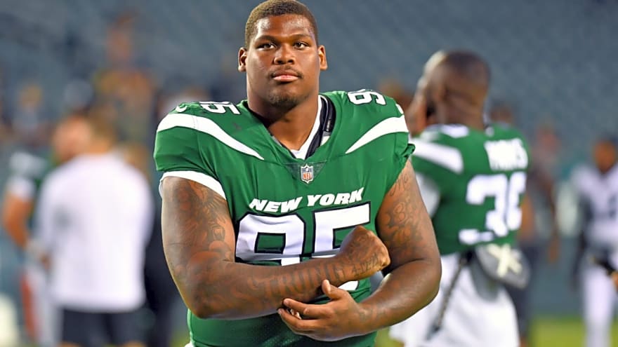 Cowboy&#39; Quinnen Williams Shares Injury Update After Saquon Barkley Incident