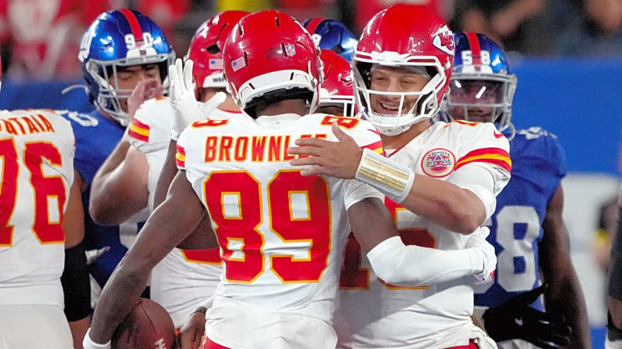 Chiefs&#39; latest roster moves swap defense for offense on practice squad with return of recently released player