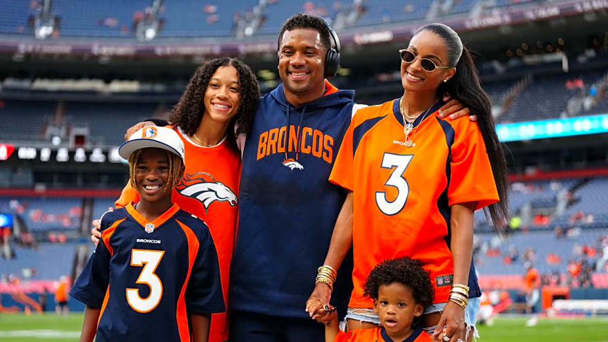 Russell Wilson Steals the Show on Father&#39;s Day
