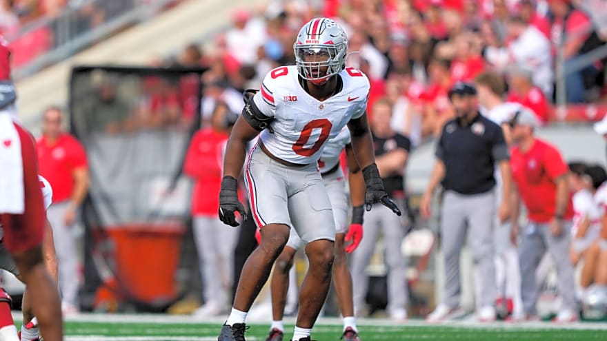 NFL Draft expert has Commanders making controversial selection with No. 7 overall pick in latest mock draft