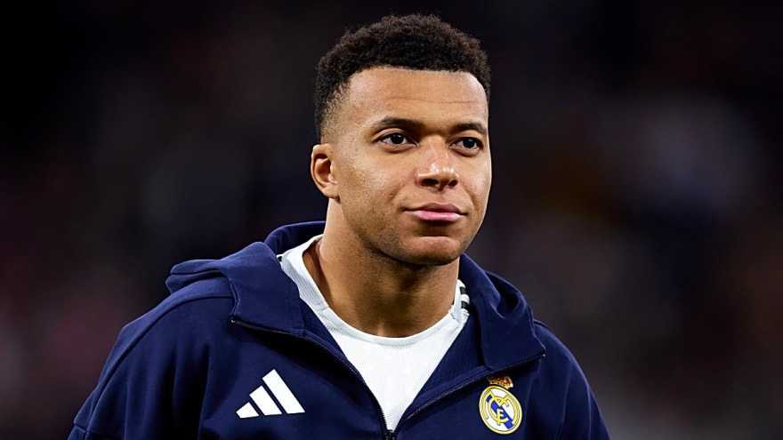 Is Kylian Mbappe Dating Ester Exposito? All the Buzz Explained