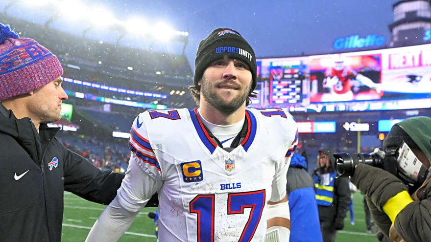 Bills Predicted to Edge Chiefs For 5-Time All-Pro WR in NFL Free Agency