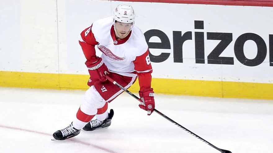 Red Wings Re-Sign Ben Chiarot: Why the Move Makes Sense