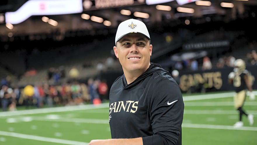 Saints HC Kellen Moore puts Alvin Kamara's future in doubt with latest comments amid retirement speculation