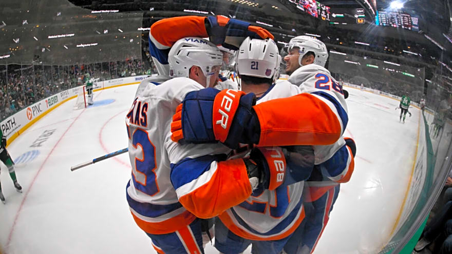 2-Goal 3rd Period Gives Islanders 3-2 Win Over Stars