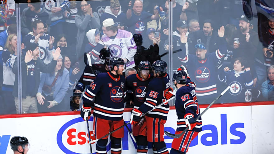 Winnipeg Jets Expected to Stay the Course, Target Secondary Moves to Return to Playoffs