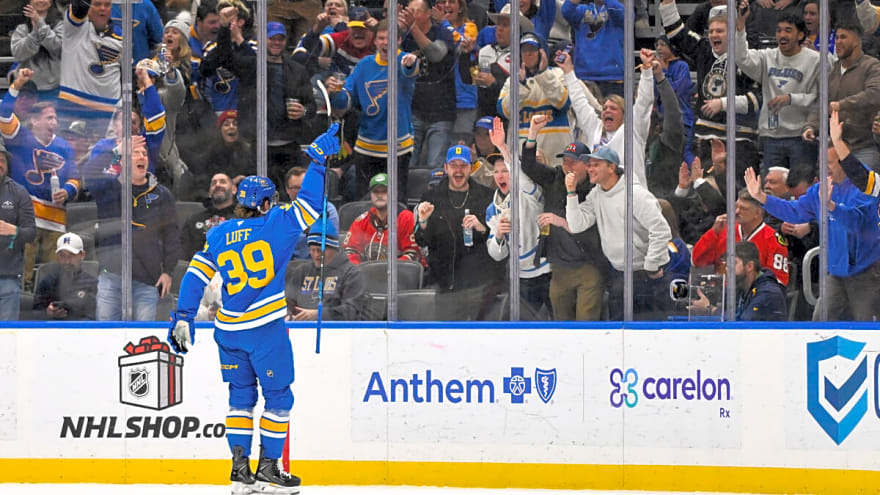 Blues Score Early and Beat Blackhawks in Central Division Showdown