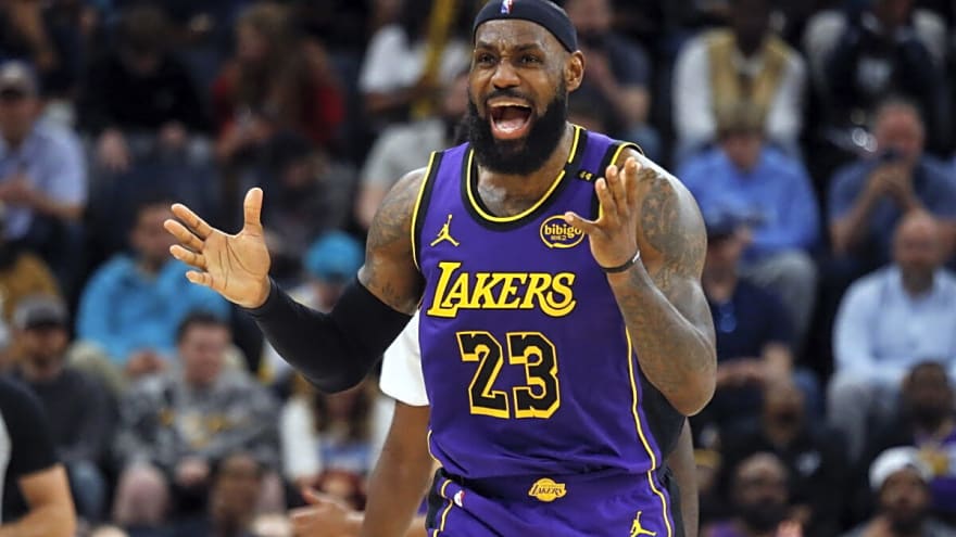 LeBron James Sends Clear Locker Room Message, Exposes 2 Glaring Mistakes in Kings Loss