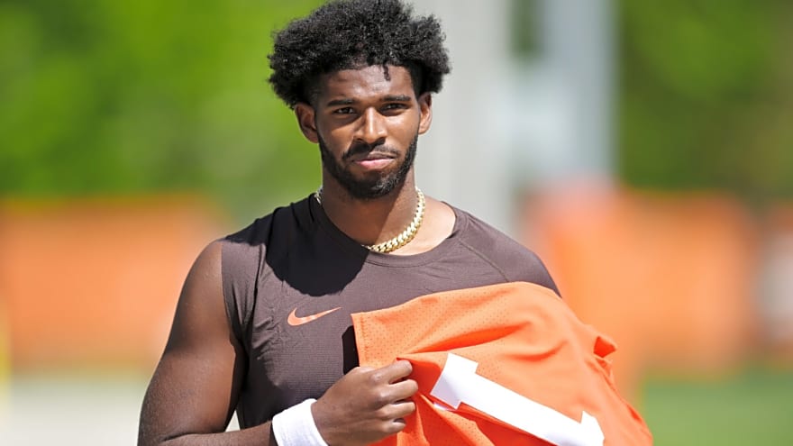 NFL Team With 2x Pro Bowl QB Urged to Pursue Shedeur Sanders