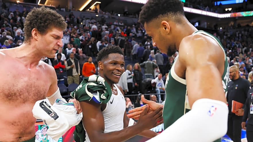 Blockbuster Mock Trade Has Timberwolves Landing Bucks' Giannis Antetokounmpo to Pair Alongside Anthony Edwards