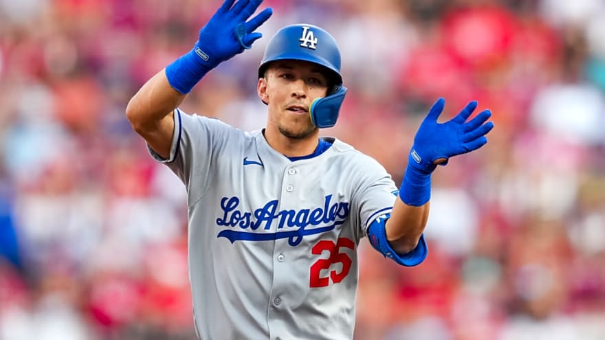 Dodgers 2B Battle 2026: Hyeseong Kim vs Rojas Fantasy Outlook