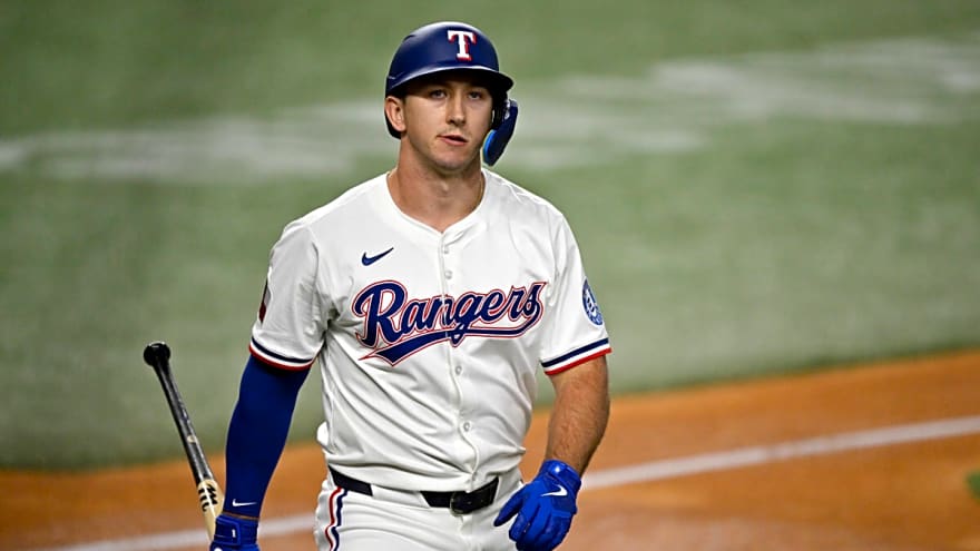 Bruce Bochy Announces Reason for Wyatt Langford&#39;s Removal From Rangers Lineup
