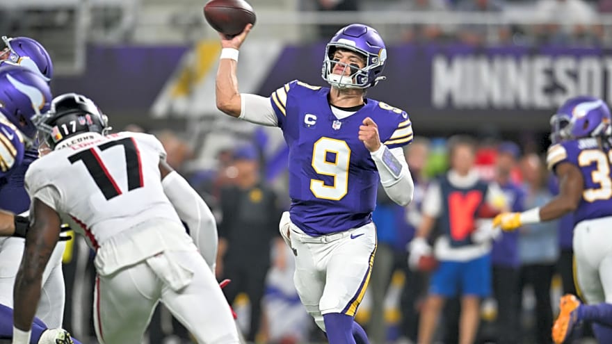 J.J. McCarthy&#39;s biggest issue vs. Falcons isn&#39;t a big deal and it&#39;s easy to see why